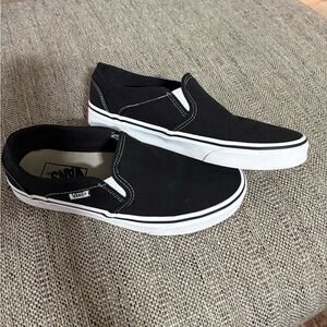 Black and white vans old school skool skate shoes size 8 women’s